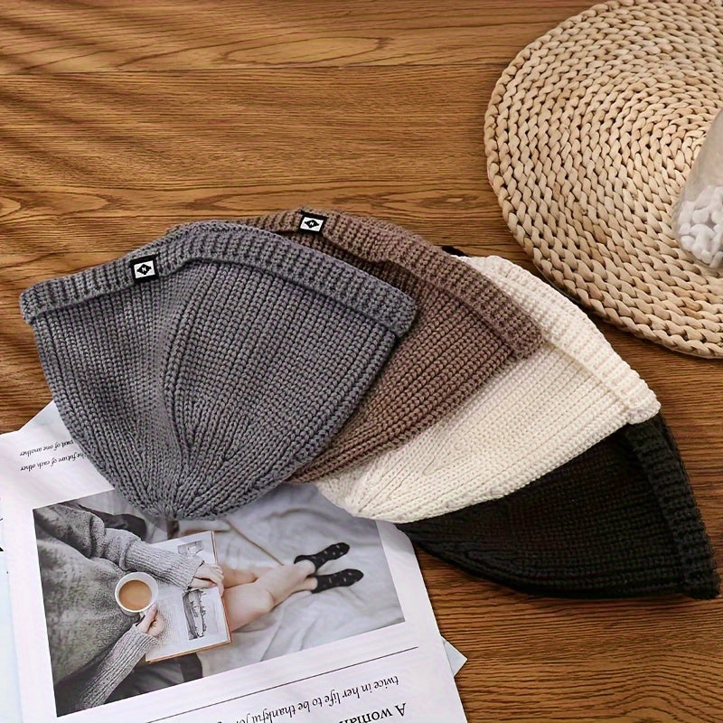 Bir parcha asosiy baliqchi beanie, jinsiga qarab bo'lmagan mustahkam rangli to'qilgan shlyapa, zamonaviy sovuqdan himoya qiluvchi bosh shlyapa, ayollar va erkaklar uchun ribbed beanie