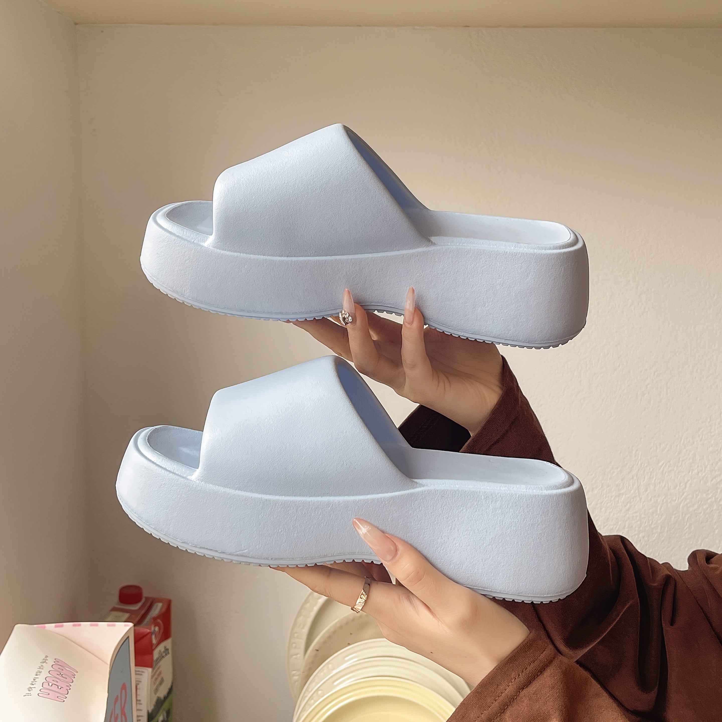 Women's Cloud Slippers Soft EVA Non-Slip Indoor Outdoor Comfort