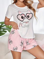 Милый комплект для отдыха с принтом кошек для женщин, включает в себя футболку с коротким рукавом и шорты для комфортной посадки.