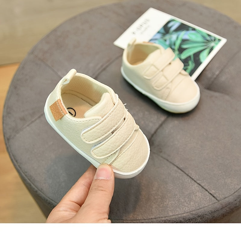 Kichkina erkak bolalar uchun sport poyabzali Yengil PU Moire Tassel sozlanadigan tutqichli siljish bilan Bahor yoz