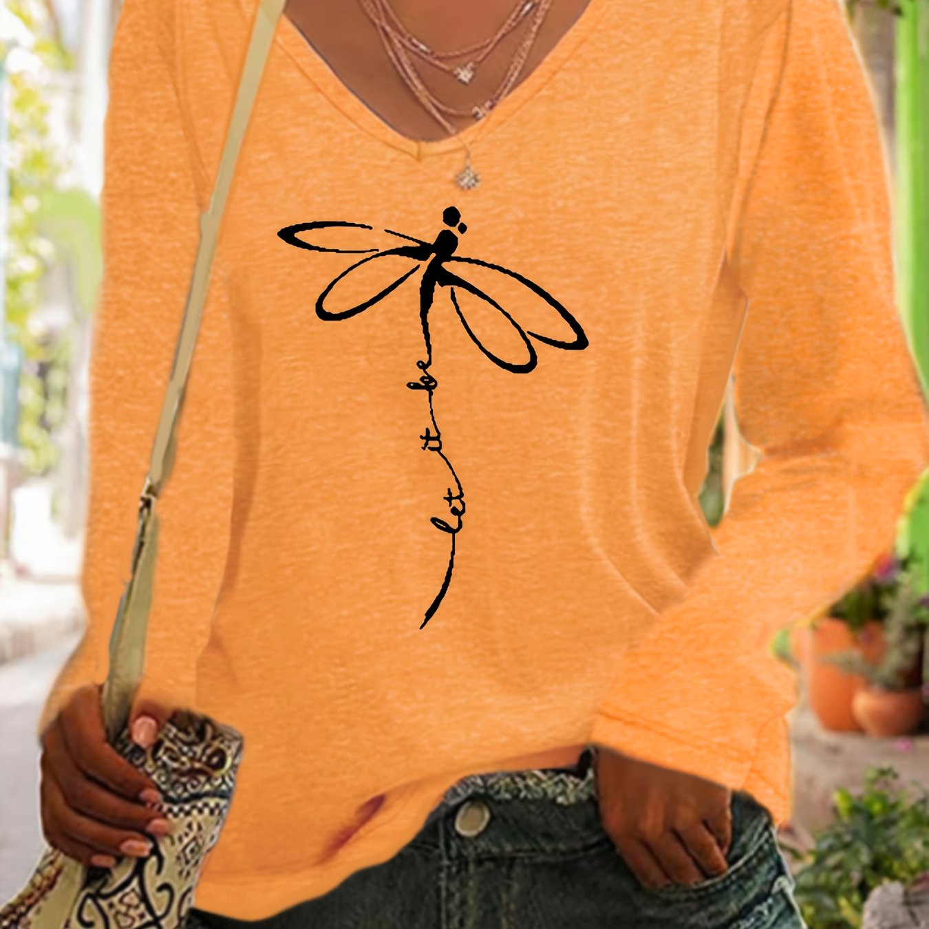 Plus Size Women’s Dragonfly Print V-Neck Long Sleeve T-Shirt for Spring Fall
