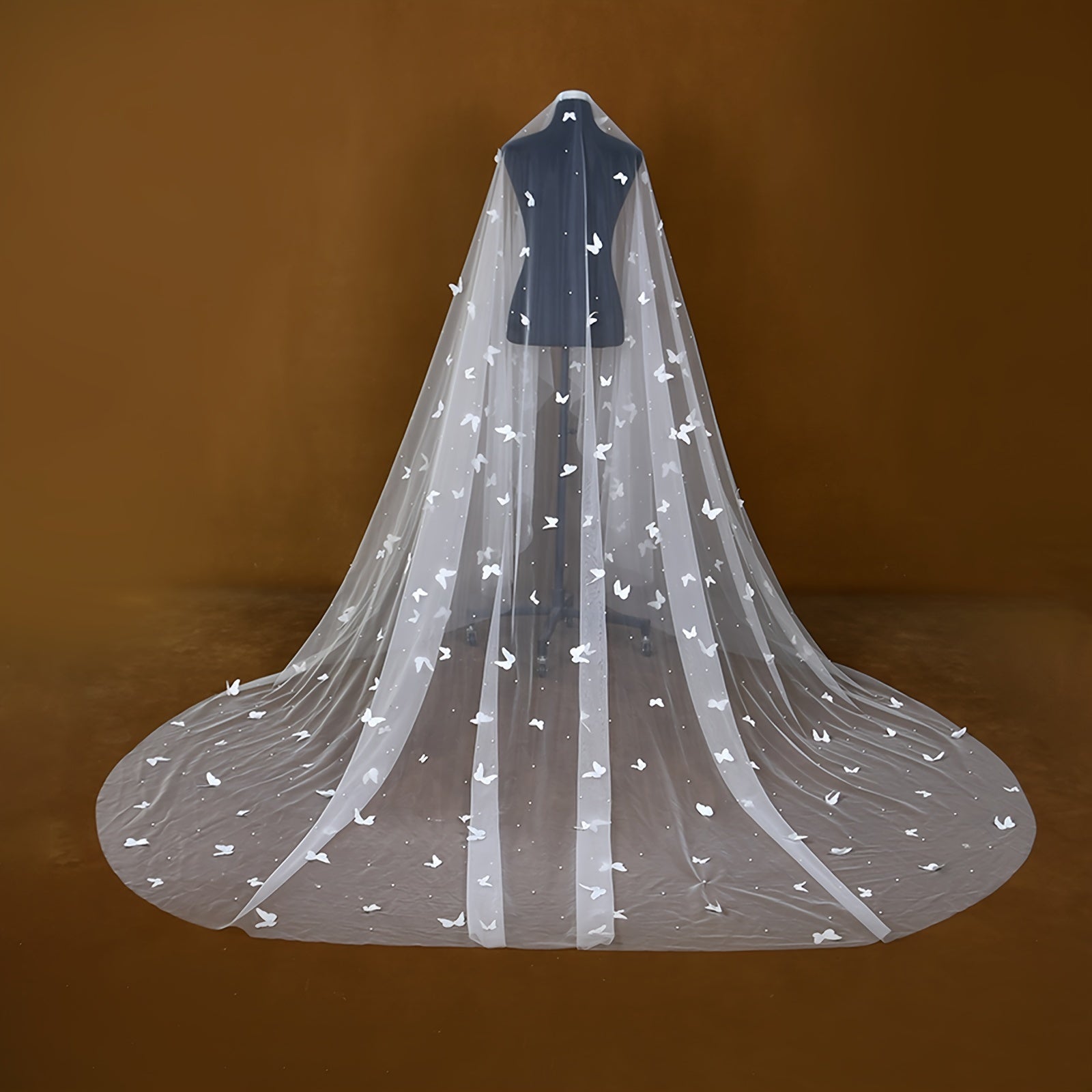 White Butterfly and Pearl Embellished Bridal Veil 3 Meters Nylon Wedding Accessory