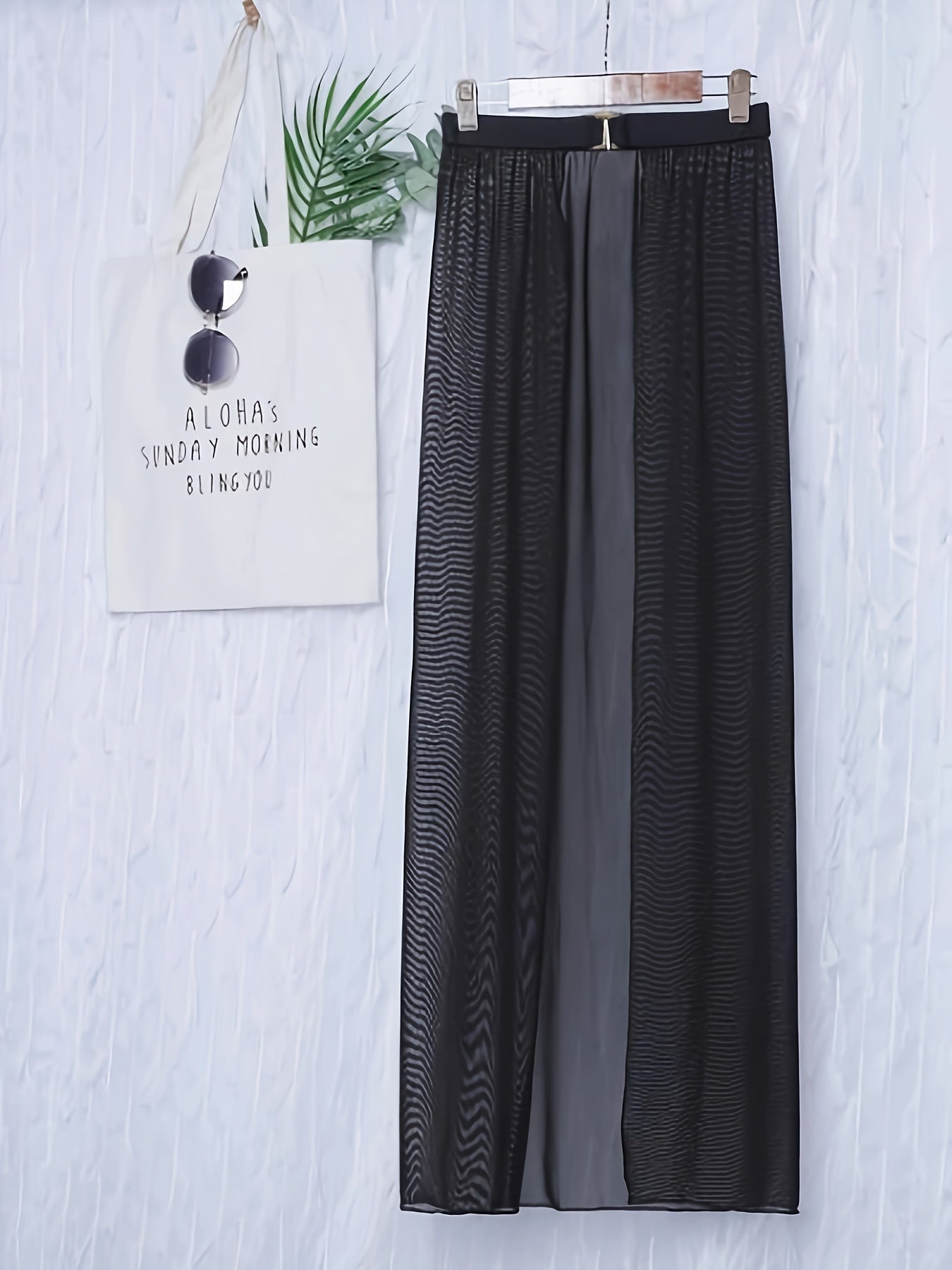 Ayollar uchun zamonaviy shaffof qoplama yubka, bo'sh dizayn, qo'lqoqsiz va mustahkam rangli polyester to'qima matodan tayyorlangan. Kattalar uchun ideal.