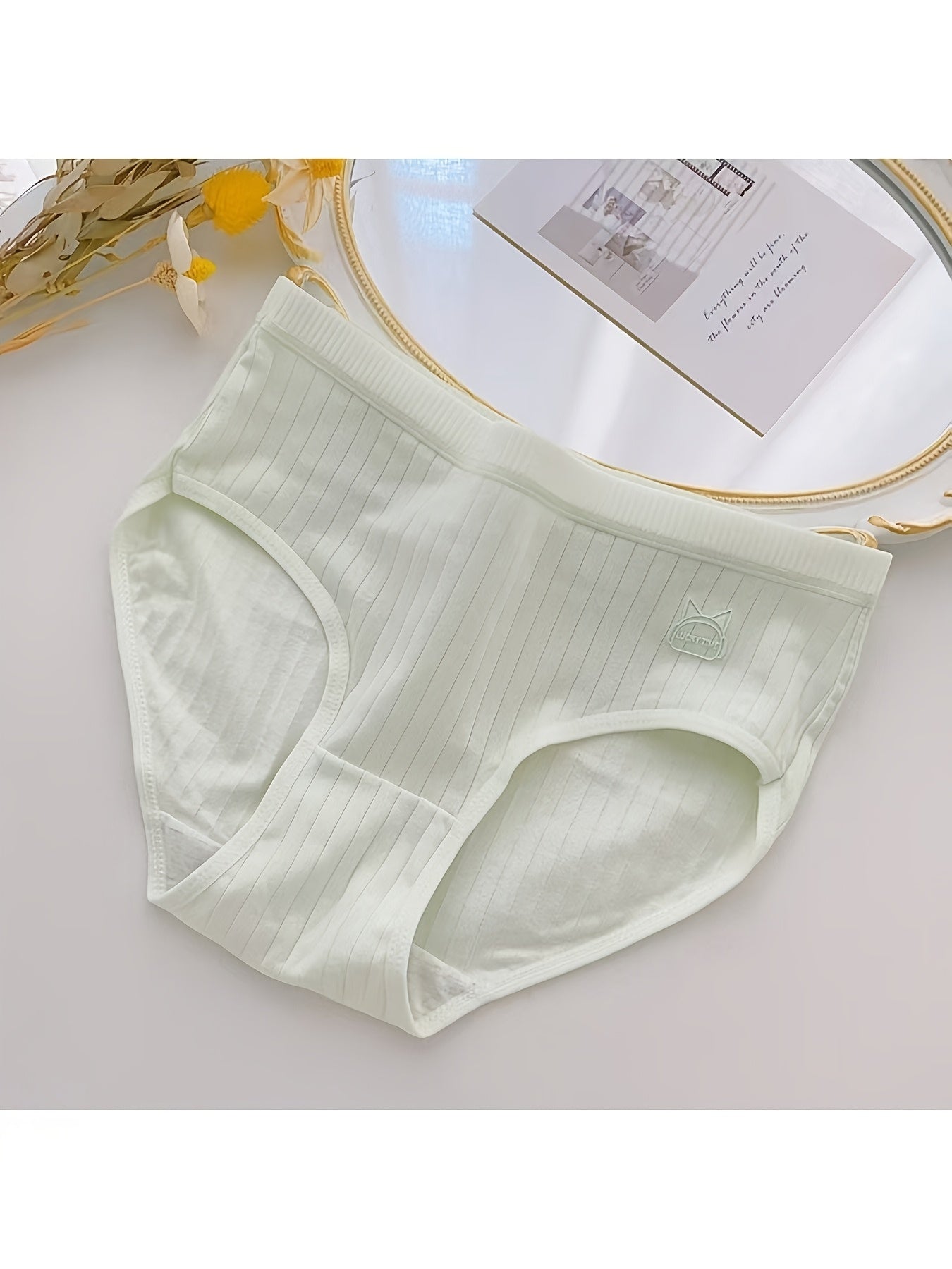 Girls Cotton Underwear 7 Pack Mid Rise Briefs for Teen Girls with Cartoon Patterns