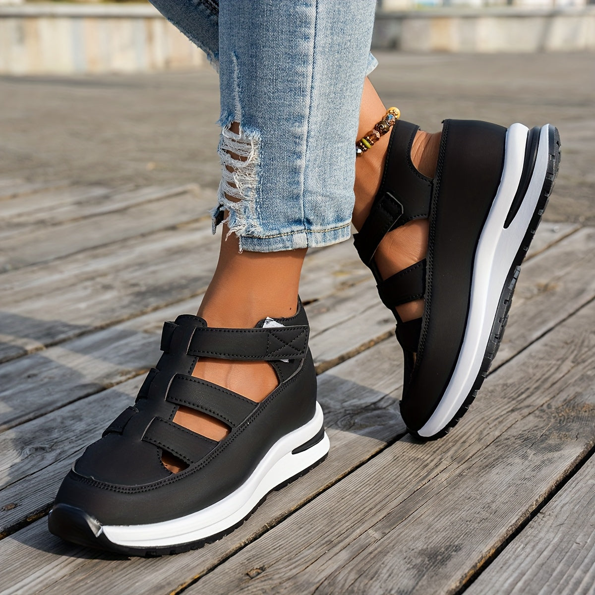 Women's White Casual Sneakers Lightweight Bouncy Soles for Outdoors