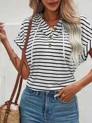 Sudadera con capucha de rayas para mujer con botones en la parte delantera, mangas batwing y capucha con cordón