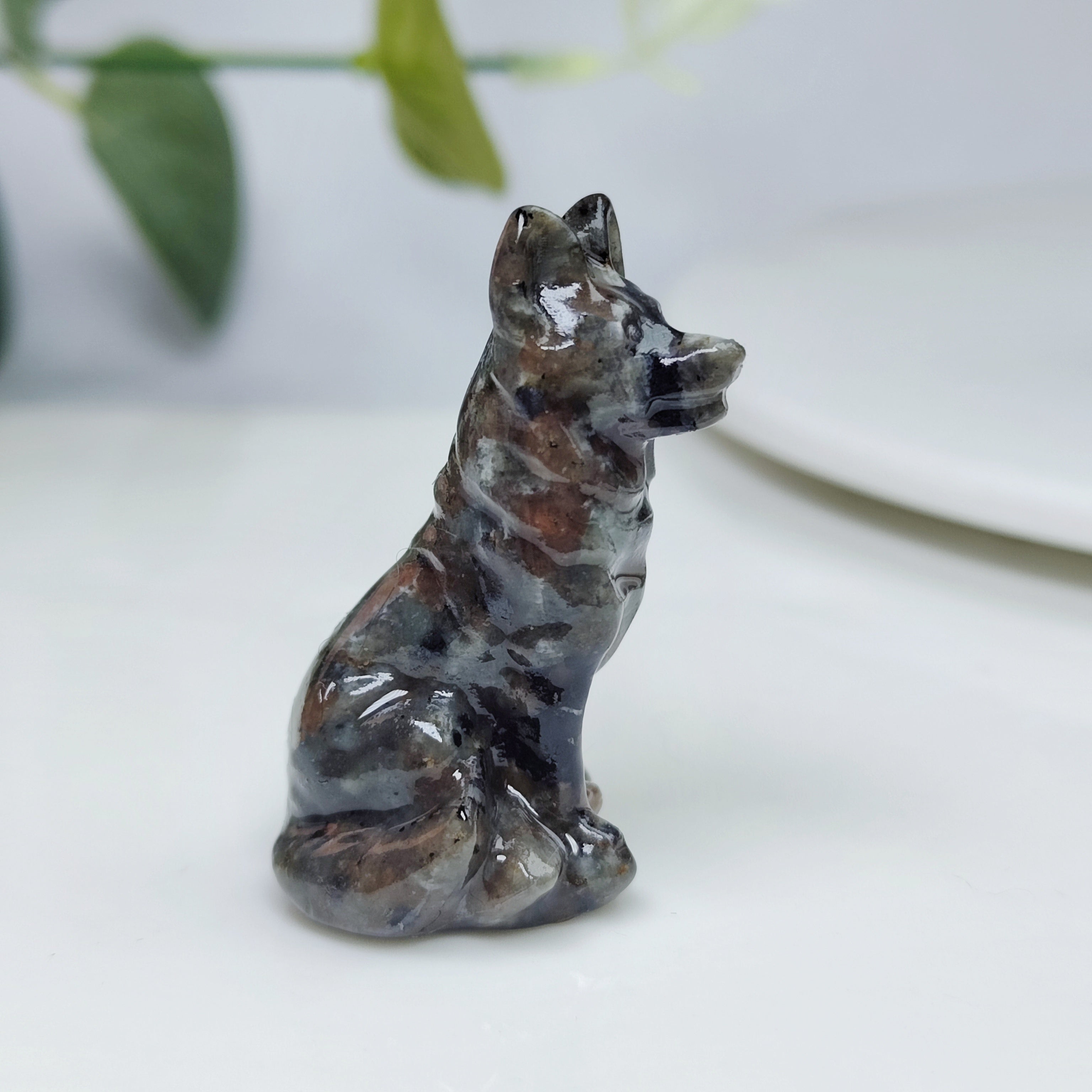 Kristall bilan oymali Bo'ri figuriya, uy bezaklari va sovg'alar uchun hayvon skulpturasi