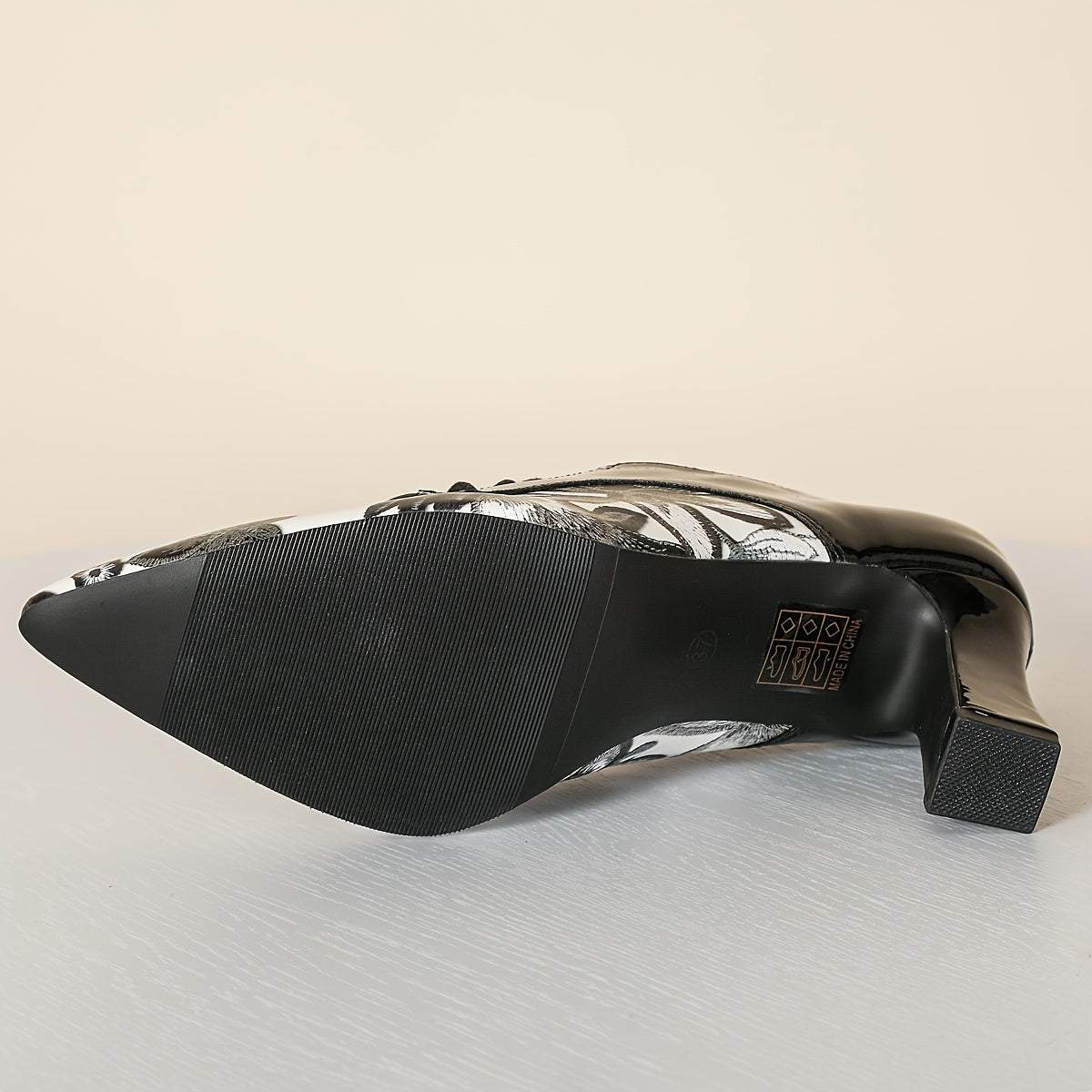 Women's Floral Brogue Mary Jane Pumps Pointed Toe Block Heel