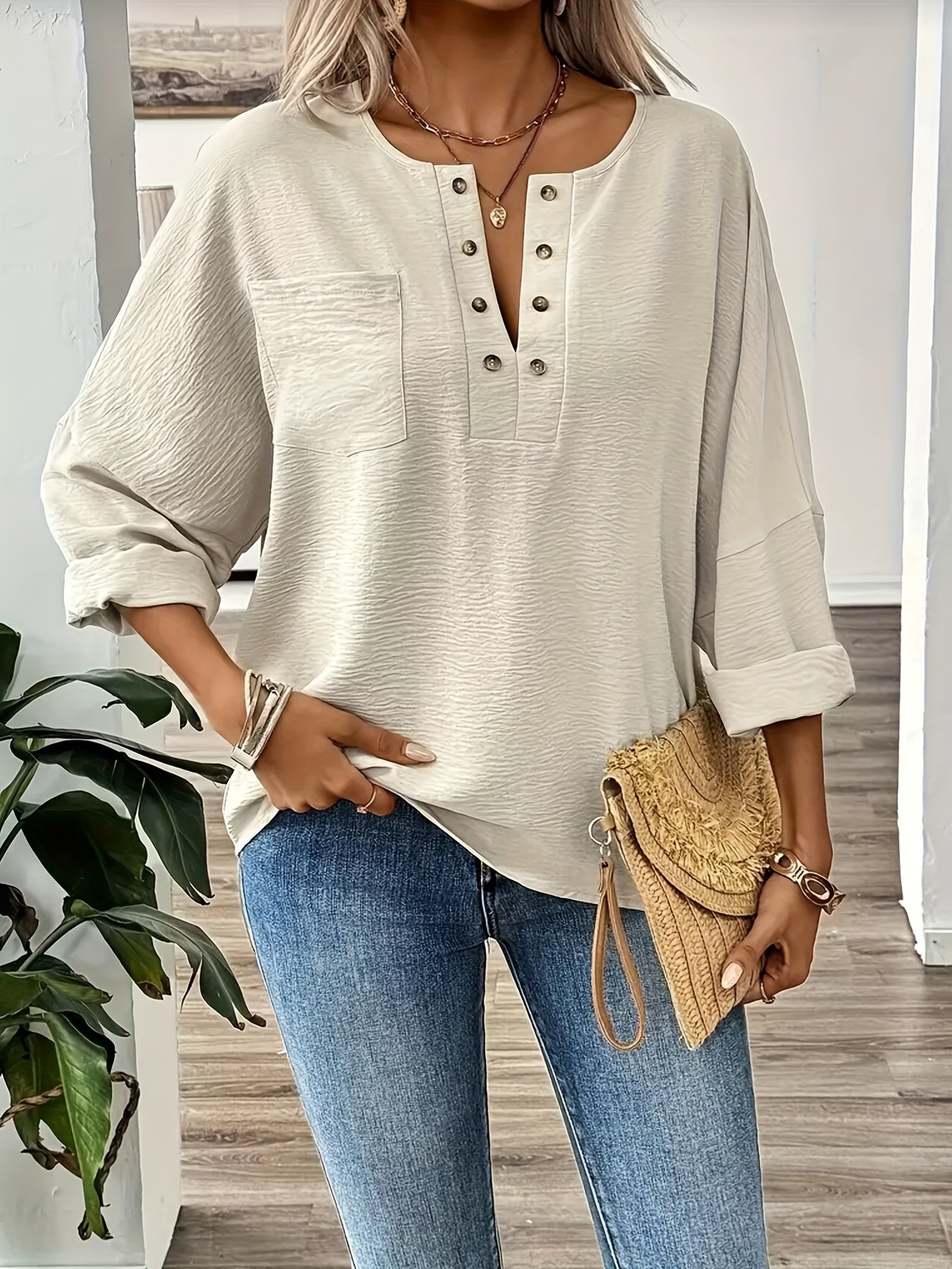 Women's Large Size Long Sleeve Woven Shirt for Spring and Fall