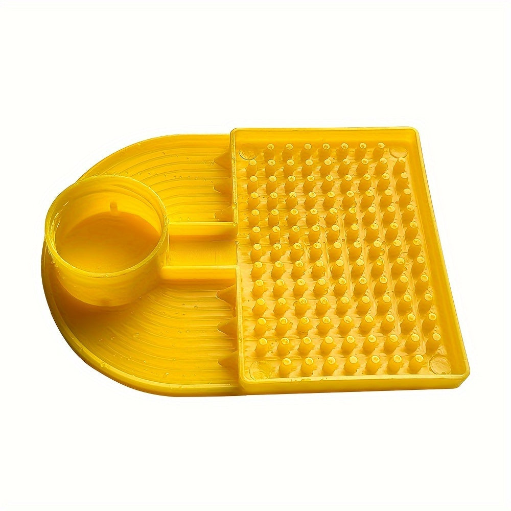 Yellow Bee Water Feeder with 8 Pieces Drowning Prevention Wide Feeding Area 30mm Diameter