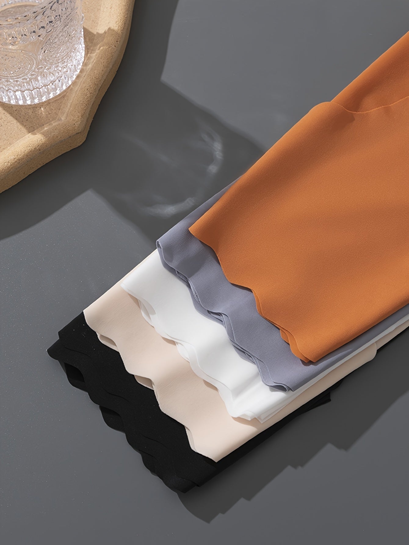 Women's Seamless Low-Rise Briefs 5-Pack Breathable Solid Colors Invisible Lift