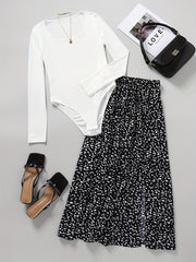 Ayollar uchun zamonaviy ikki qismli kiyim: uzun qo'l bodysuit va polyester aralashmasidan tayyorlangan gullar bilan bezatilgan yubka, kvadrat bo'yin, mashinada yuvish mumkin - bahor/yaz uchun ideal.