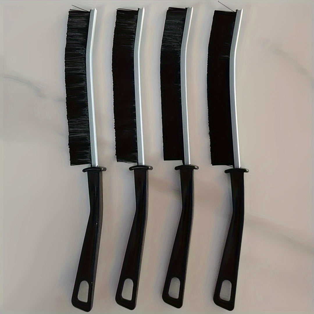 Ko‘p maqsadli tozalash cho‘tkasi to‘q, qattiq qirralar va uzoq tutqich bilan