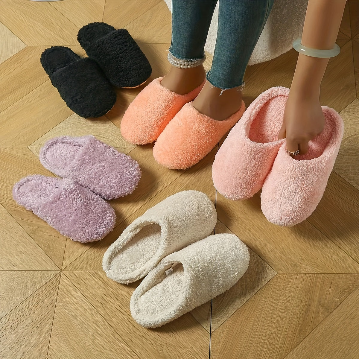 Women's Plush Indoor Slippers Soft Sole Lightweight Satin-Like Fabric All-Season