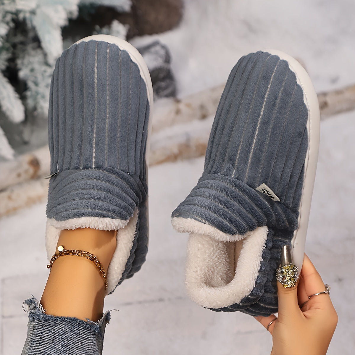 Women's Winter Slipper Boots Soft Plush Interior Slip-On Indoor Outdoor