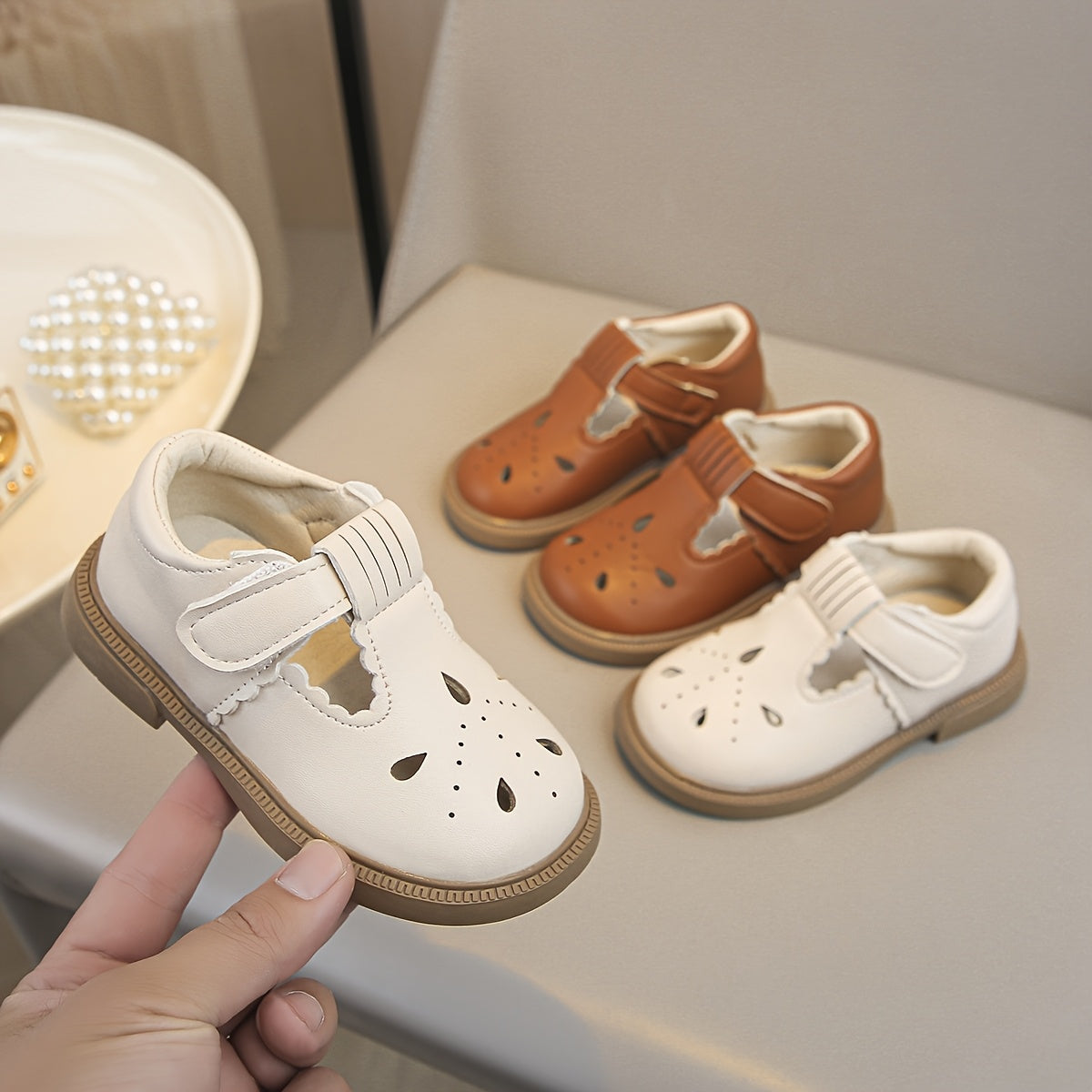 Girls Flats Spring Autumn Breathable Soft-Soled Princess Shoes Round Toe PU Comfortable