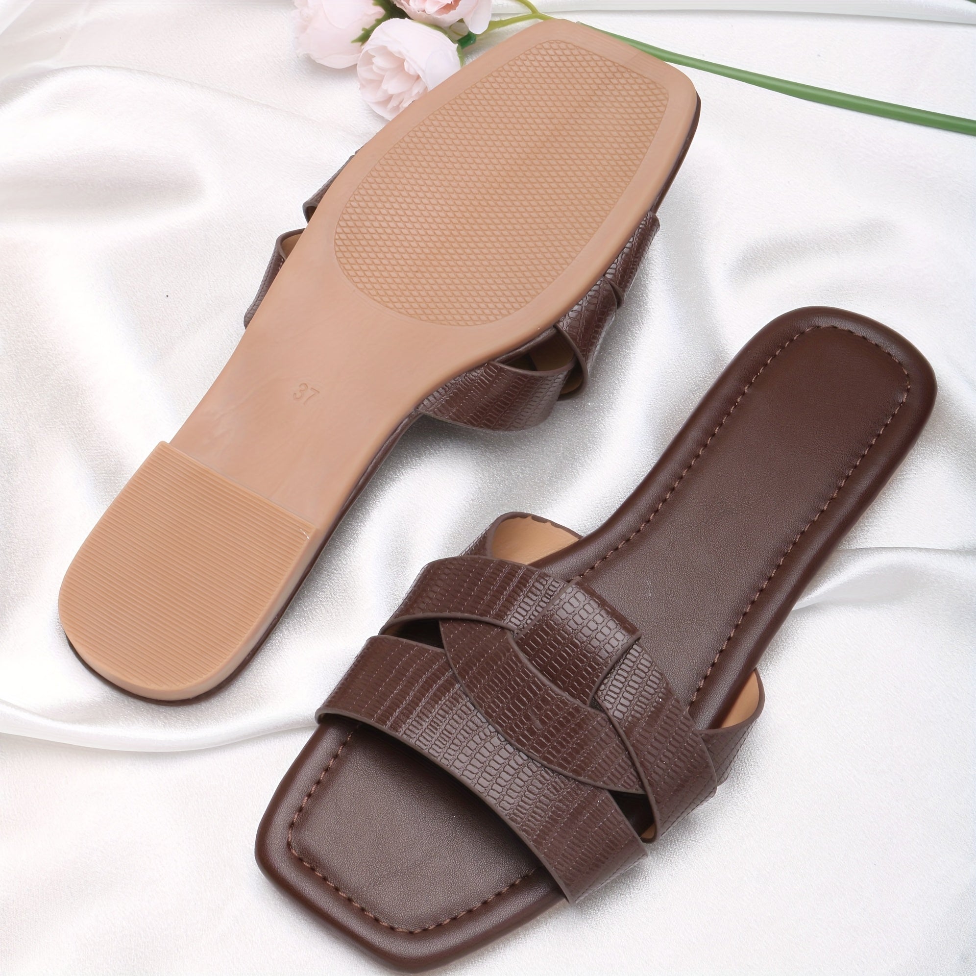 Women Summer Flat Sandals Open-Toe Casual Beach Shoes Cross Strap