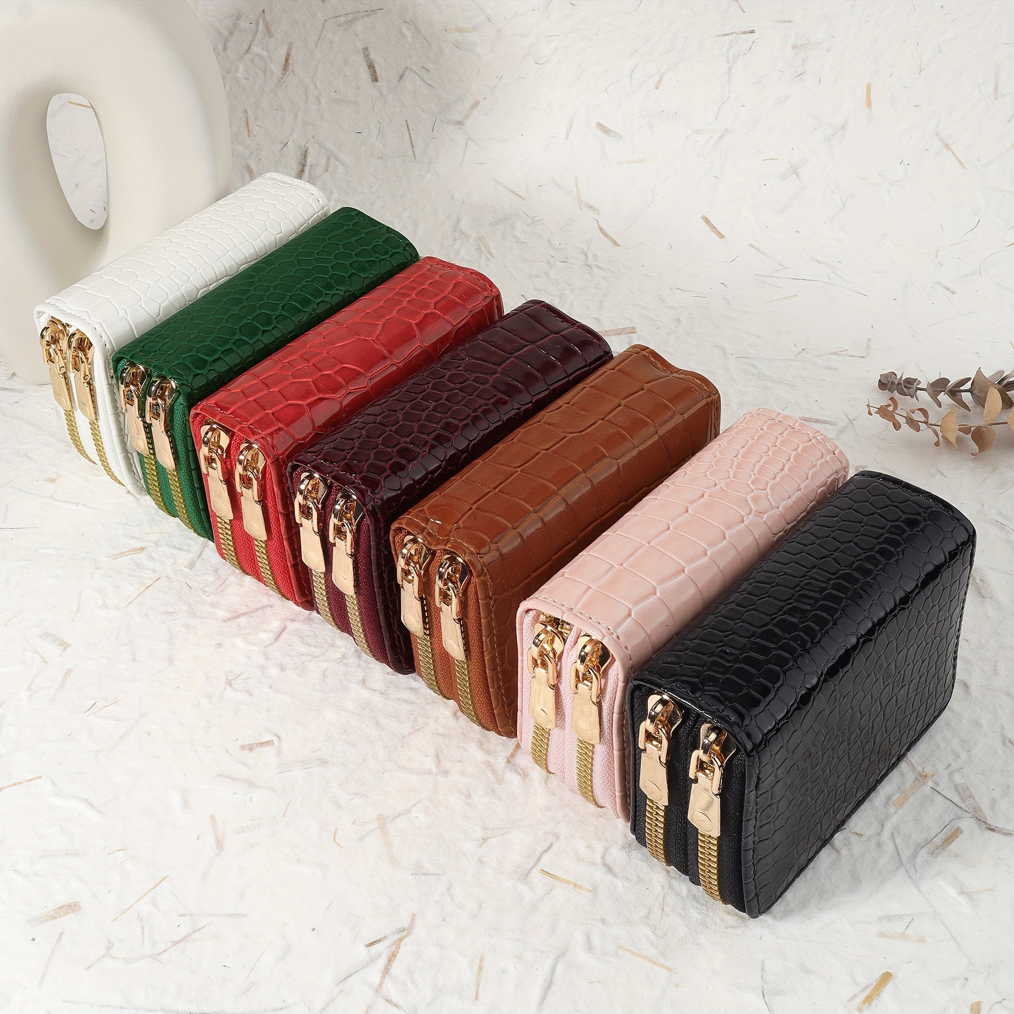 Women's Crocodile Pattern Synthetic Leather Zipper Wallet with Card Slots in Multiple Colors