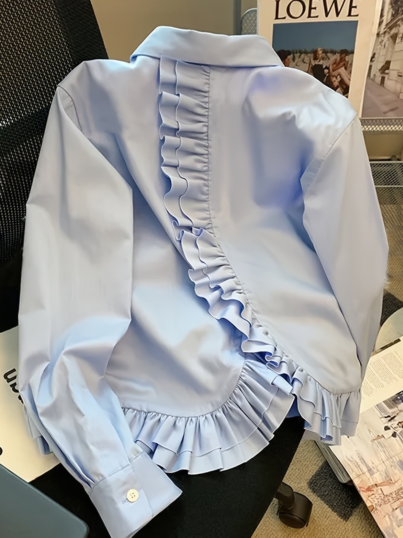 Blusa de color sólido para mujer con volante en el cuello en poliéster y spandex para todas las estaciones