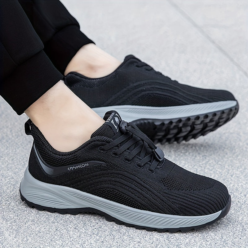 Erkaklar uchun nafas oladigan pastki krossovkalar, sozlanadigan qistirma bilan, yugurish, piyoda sayr qilish va yil davomida ochiq havoda faoliyatlar uchun ideal.