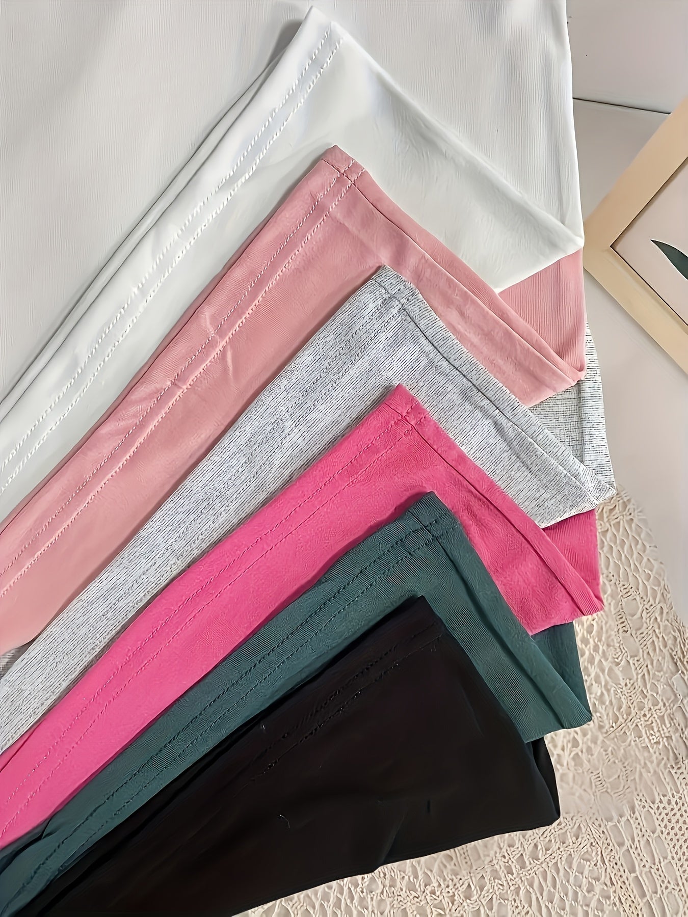 Women's Plus Size Sleeveless Tank Tops Cotton Casual Layering Basic 6 Pack