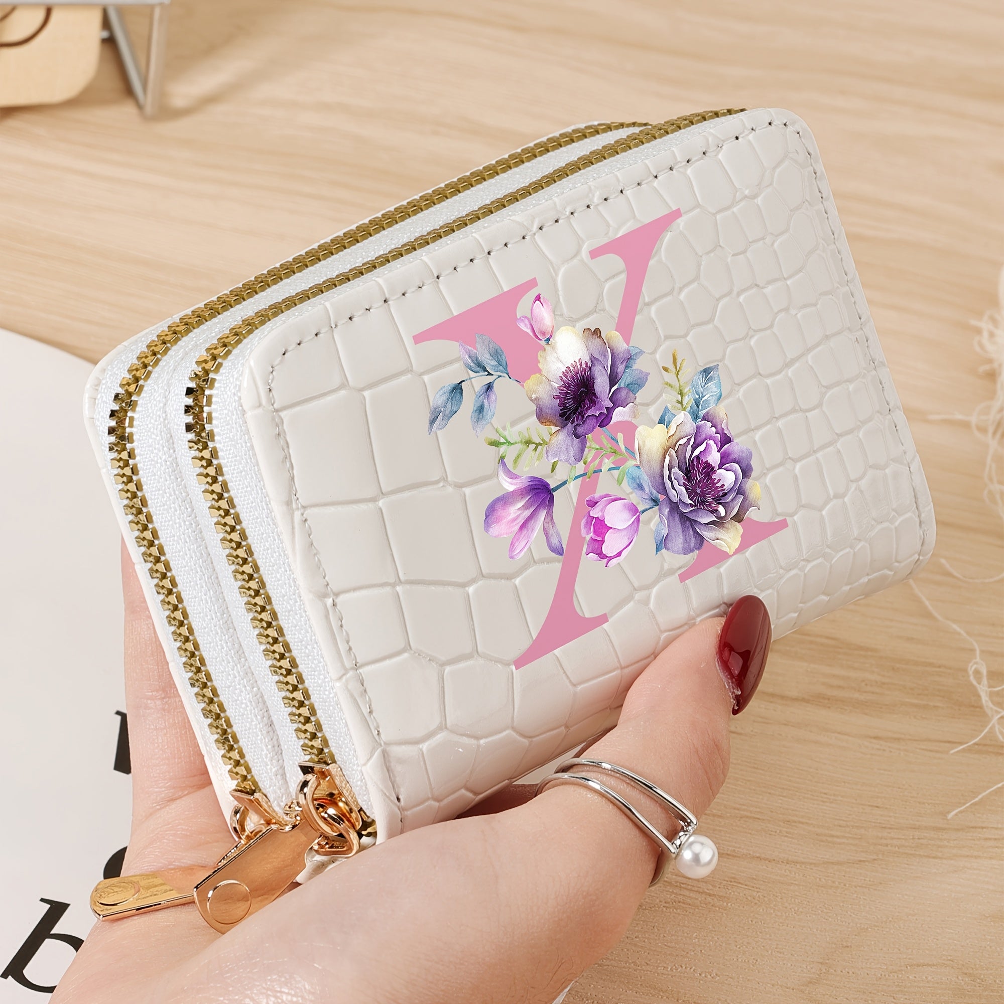 Стильный женский кошелек с крокодиловым узором и дизайном "P", сумка с двойной молнией черного, белого и розового цветов. Модная монетница для путешествий и повседневного использования, школьный аксессуар с текстурой.