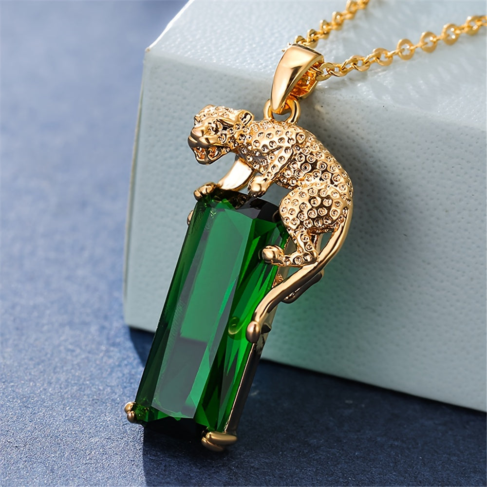 Green Crystal Leopard Pendant Necklace for Women Hip Hop Punk Style
