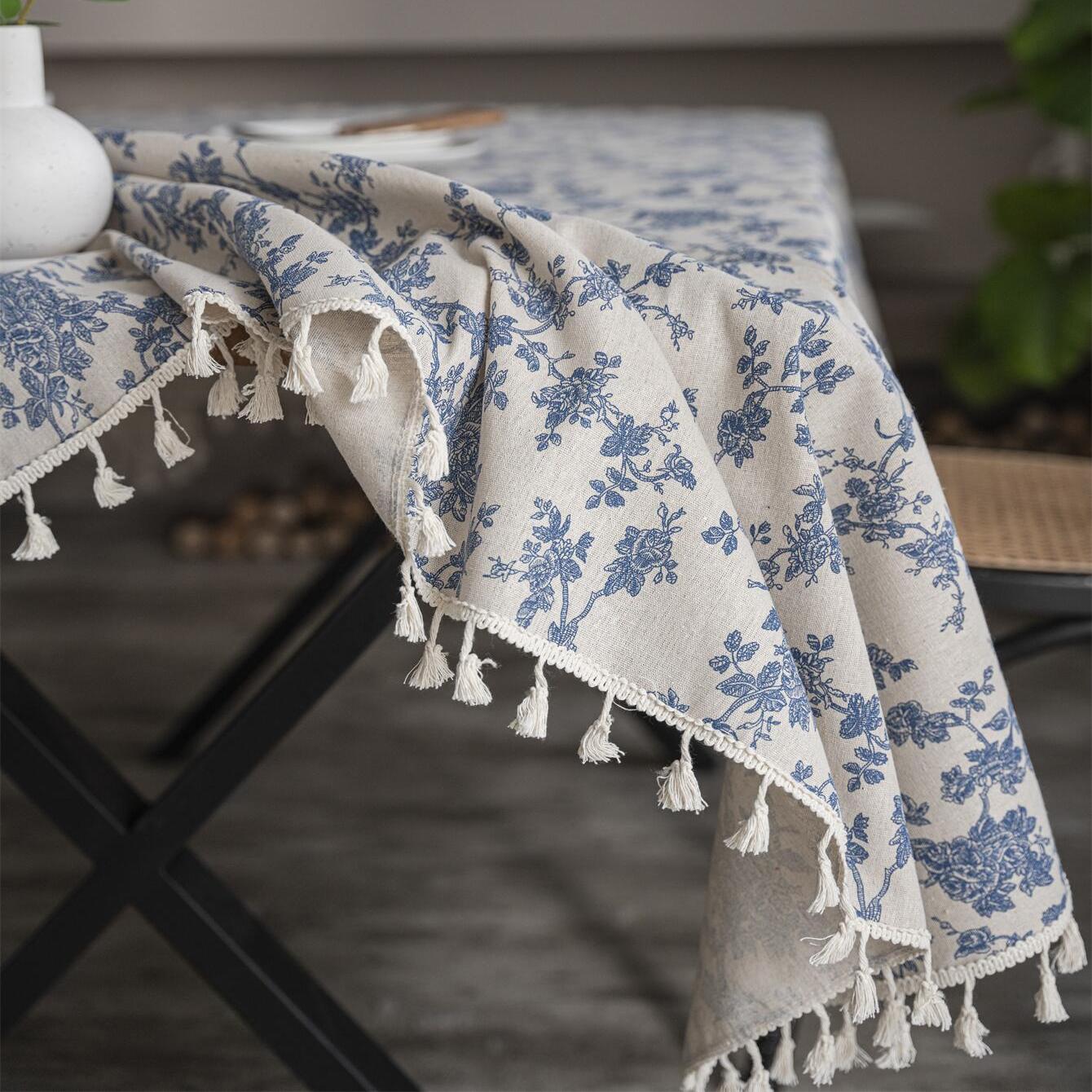 Vintage Blue Rose Tablecloth with Beige Fringe for Dining Occasions