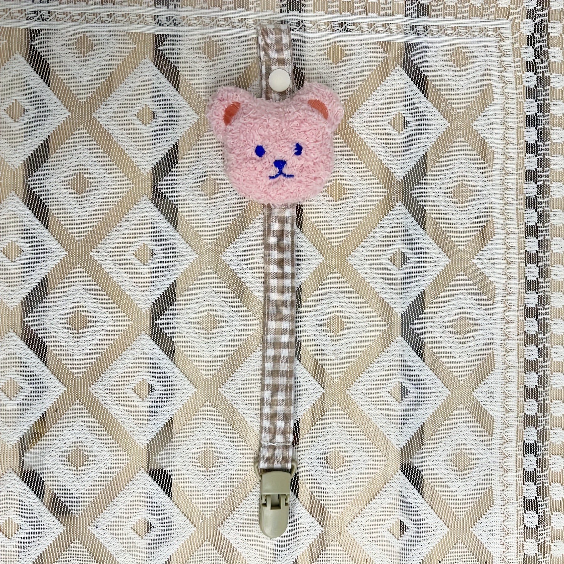 Baby Pacifier Clip for Newborns Cute Bear Design Universal Diameter Mixed Color