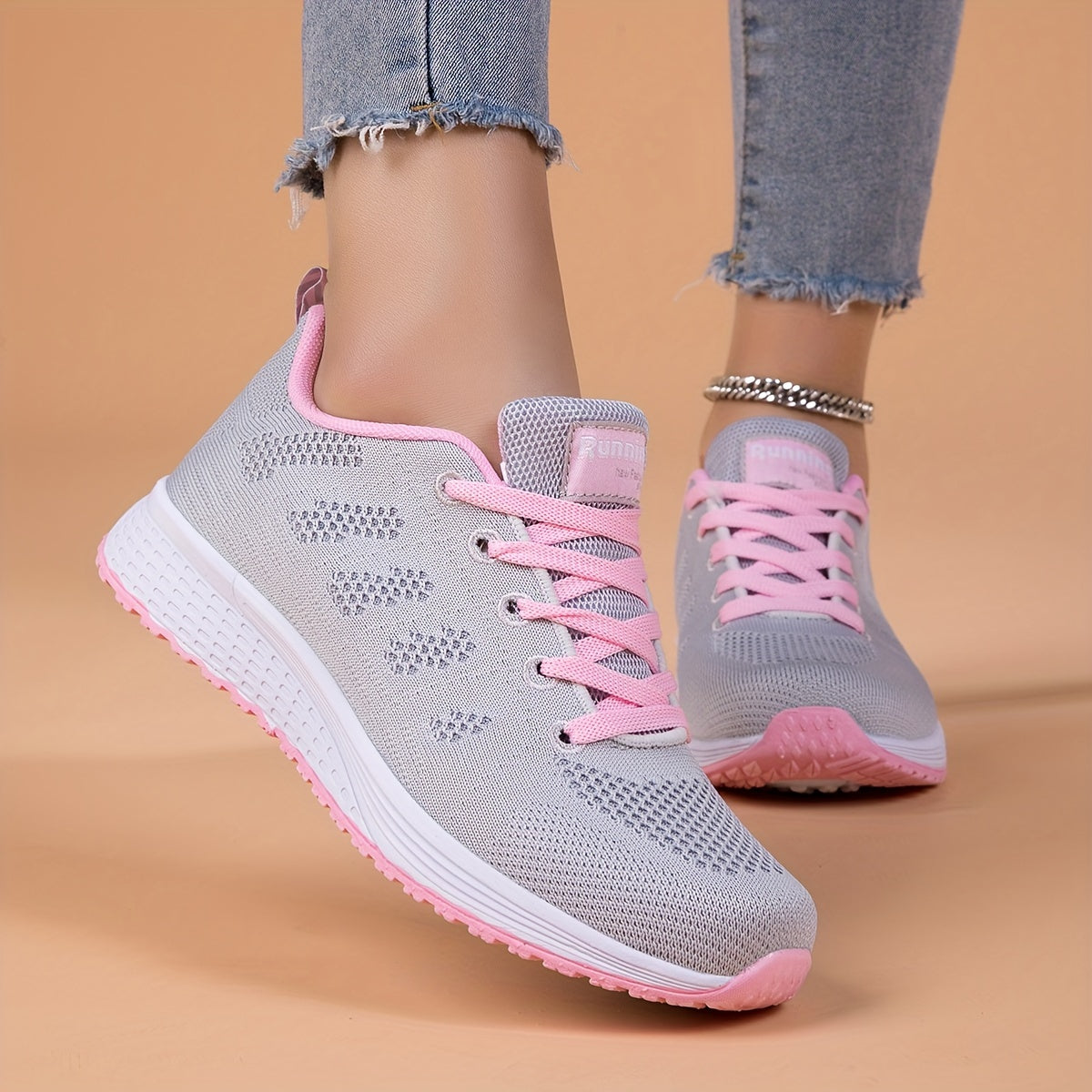 Women's Lightweight Mesh Running Shoes Low-Top Sneakers Pink Accents