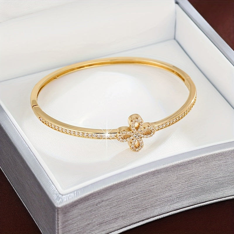 Women's Bracelet with Fireworks Design and Synthetic Zirconia