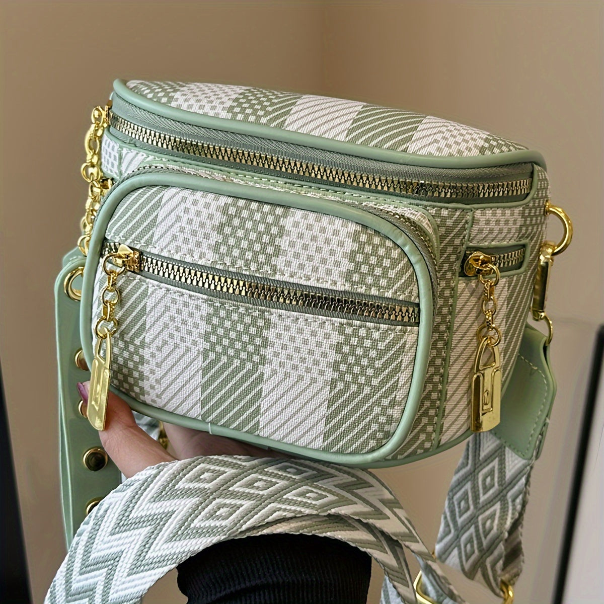 Ayollar uchun Koreys moda ko'krak sumkasi, chiziqli dizayn, sozlanadigan kamar, zip yopilishi