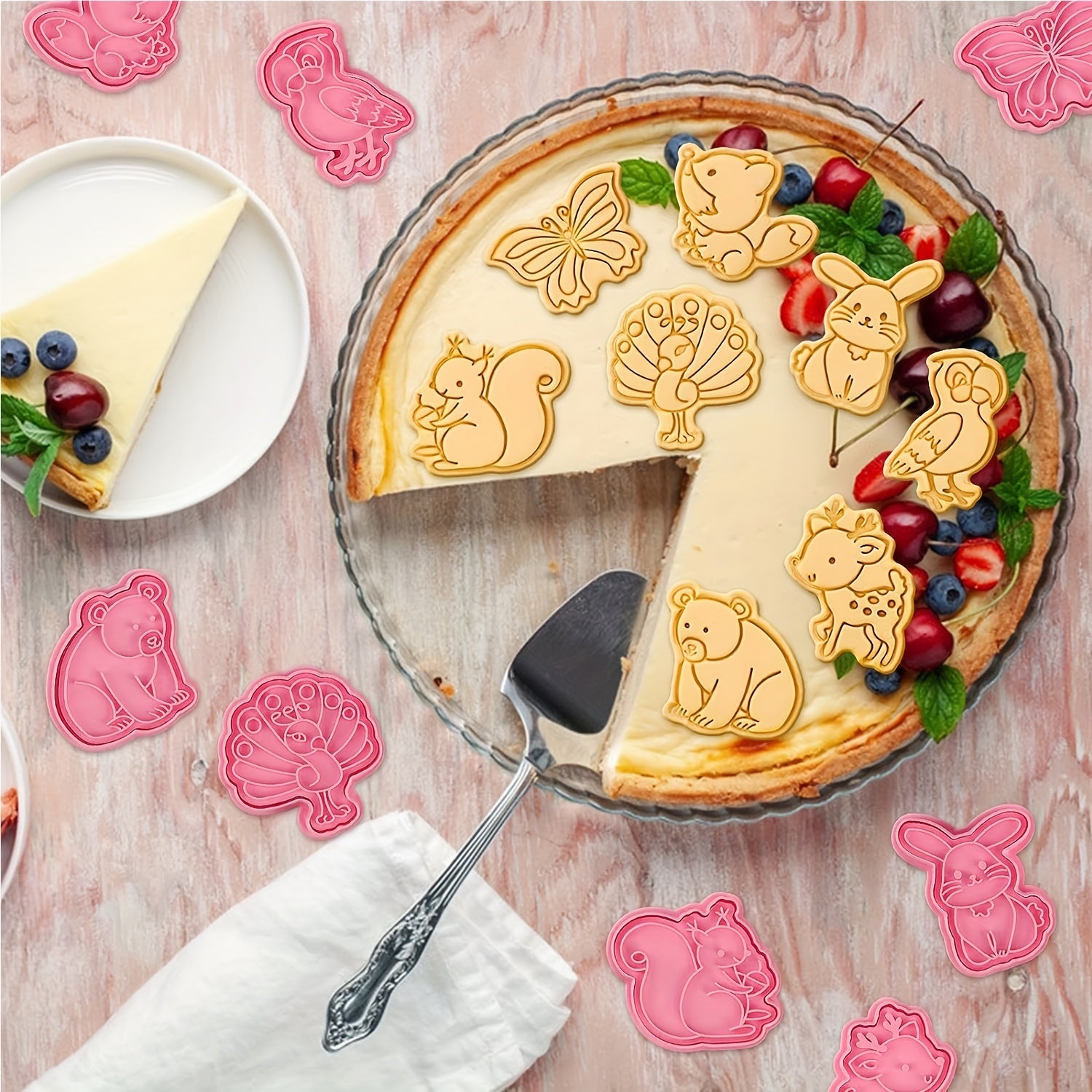 Set of 8 Cartoon Animal Cookie Cutters for Baking and Pastry Decoration