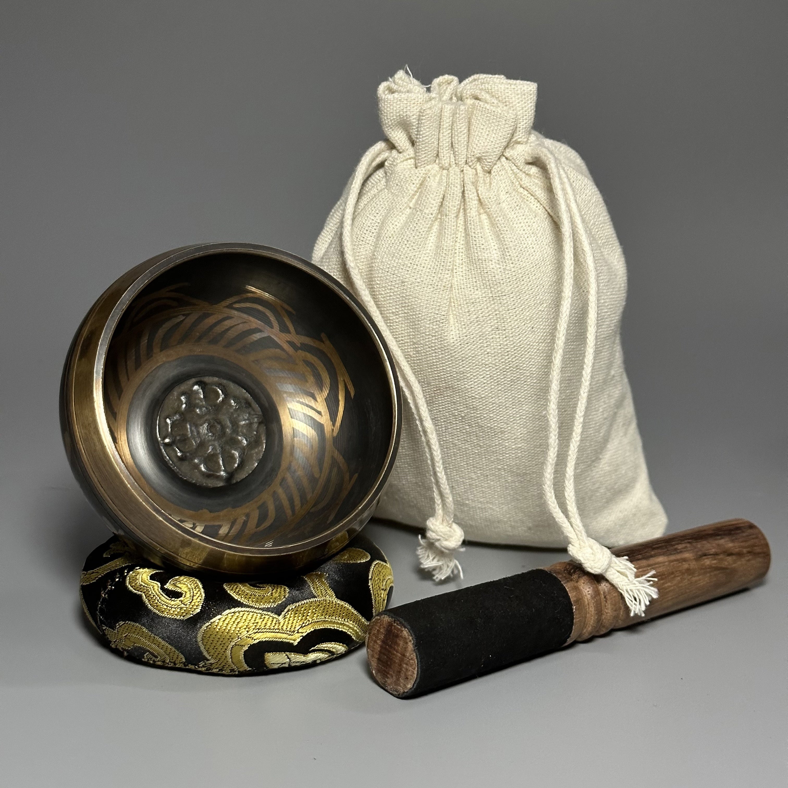 3.15 Inch Sound Bowl for Meditation Yoga with Accessories Black Yellow Golden