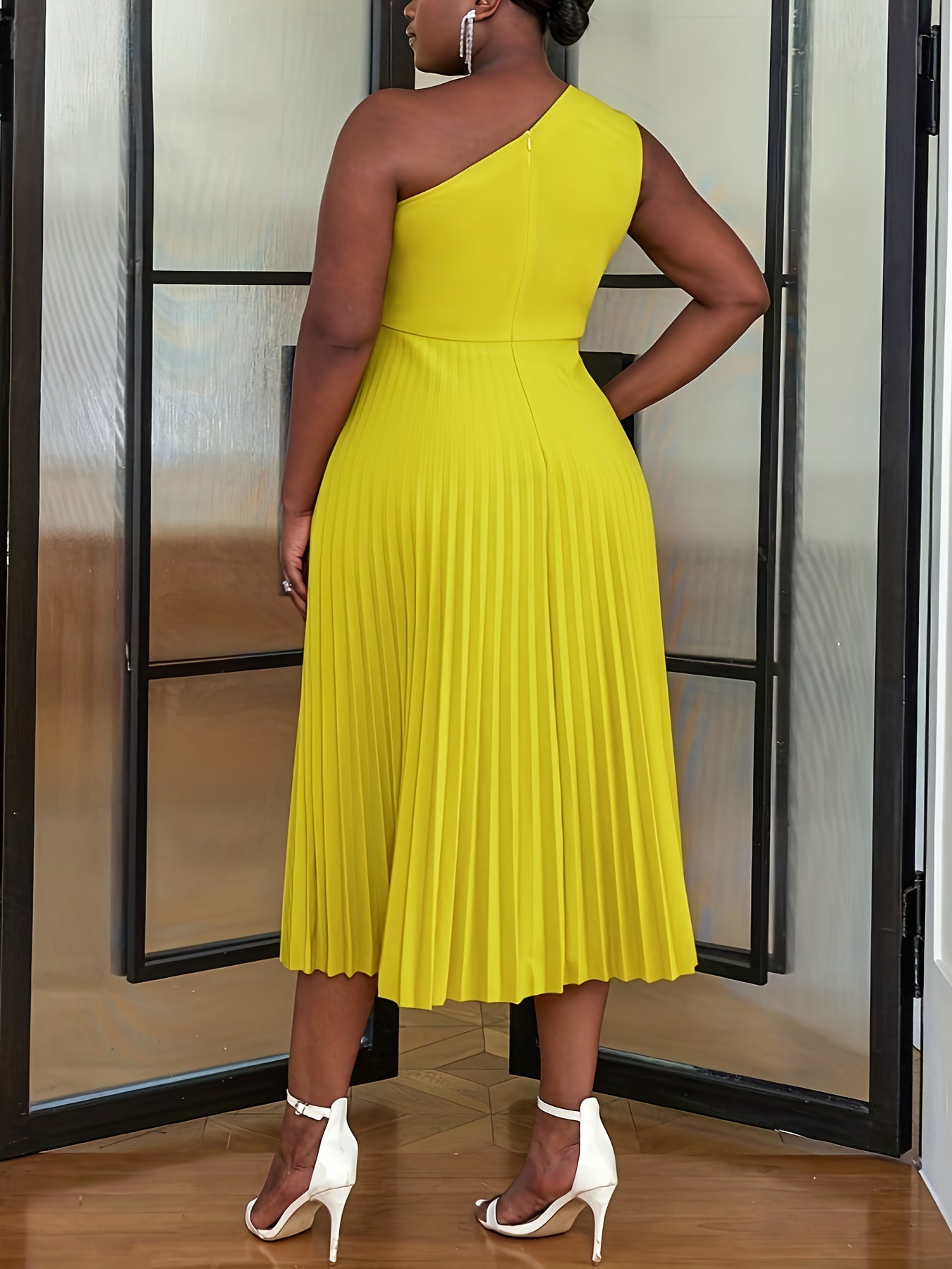 Plus Size One-Shoulder Pleated Midi Dress Polyester Elastane Solid Color Flare Suitable for All Seasons