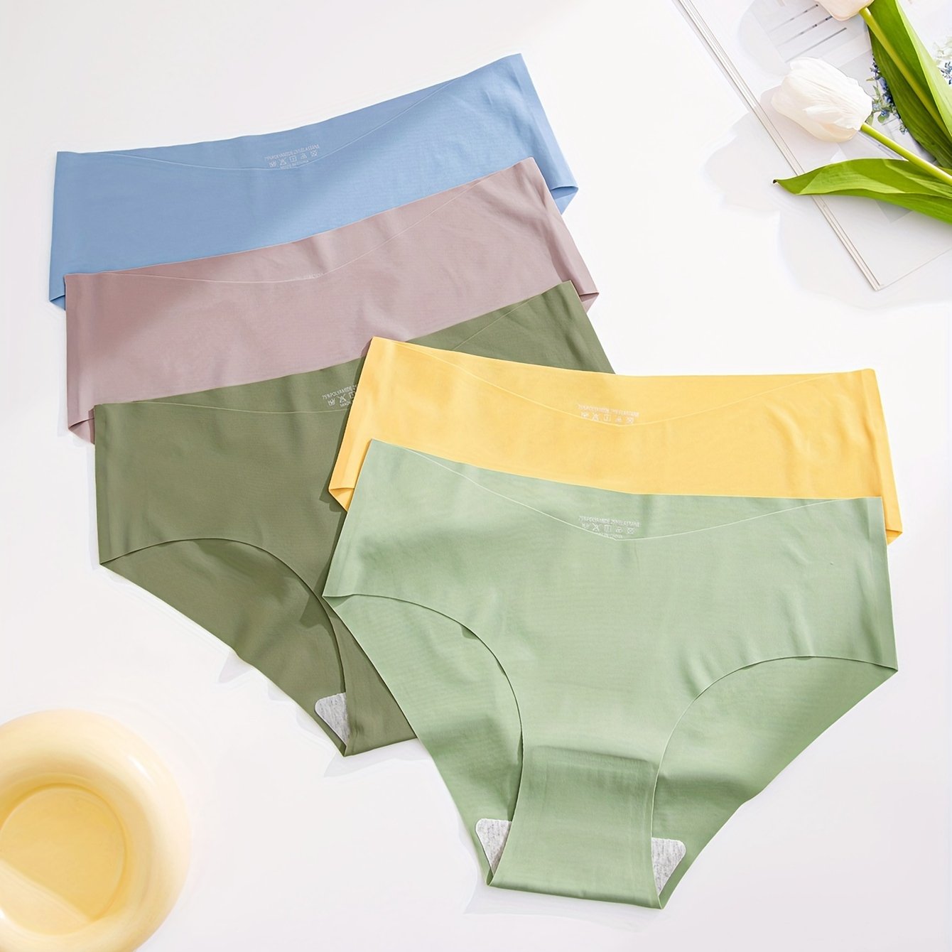 Women’s Seamless Solid Briefs 5-Pack Breathable Stretchy Underwear