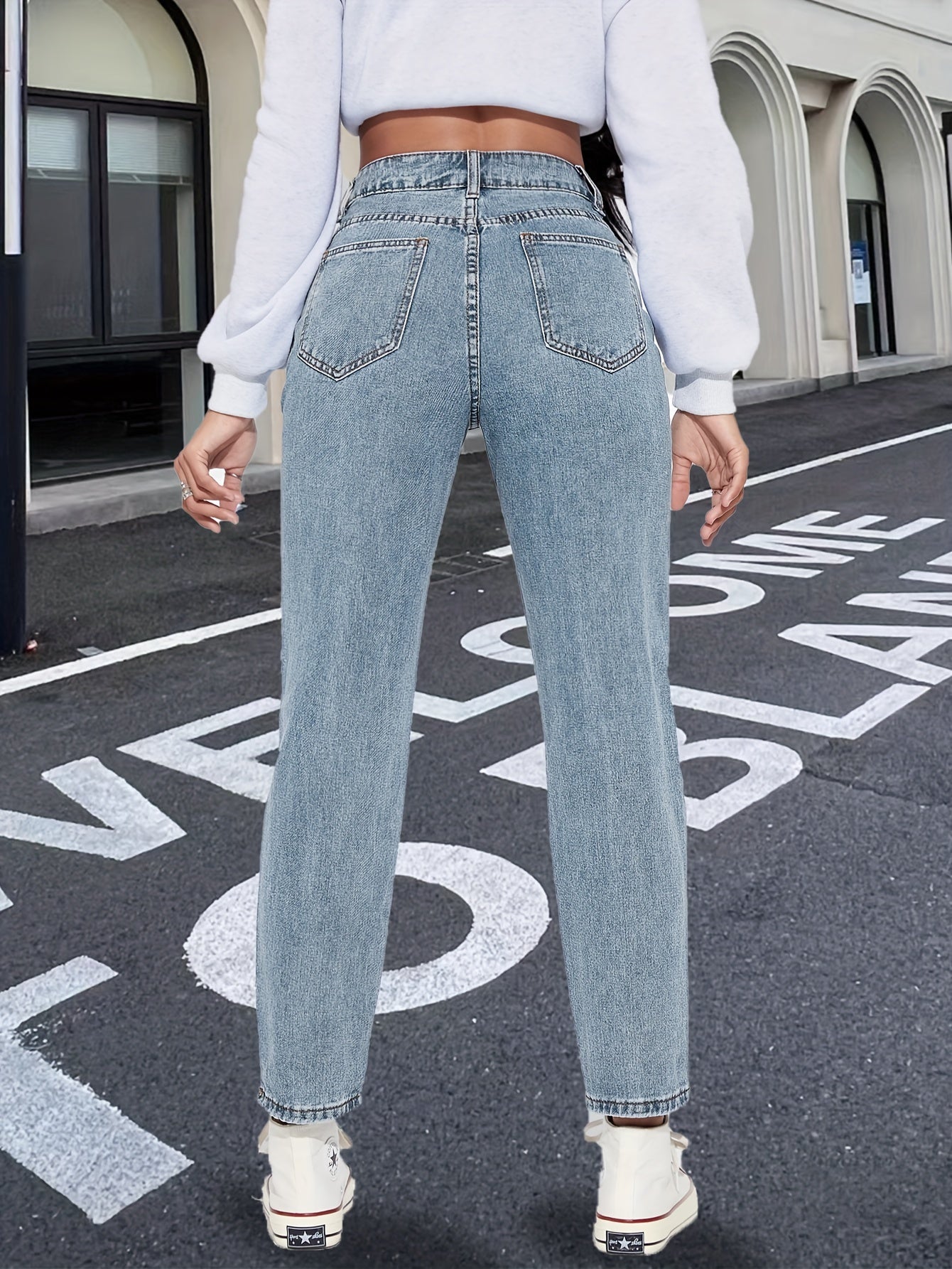 Women's Straight Non-Stretch Washed Denim Jeans with Slant Pockets