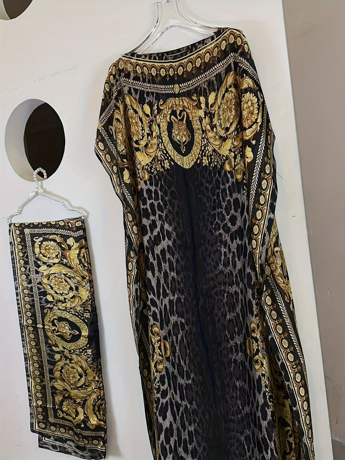 Women Floral Print Maxi Abaya with Batwing Sleeves Black and Gold
