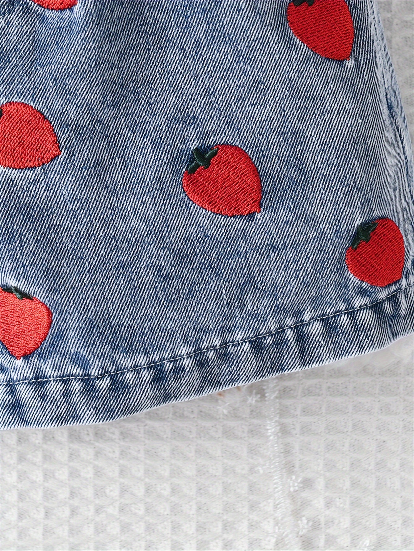 Girls Summer Outfit Set Off-Shoulder Top with Strawberry Embroidery and Heart Belted Shorts Breathable Polyester Casual