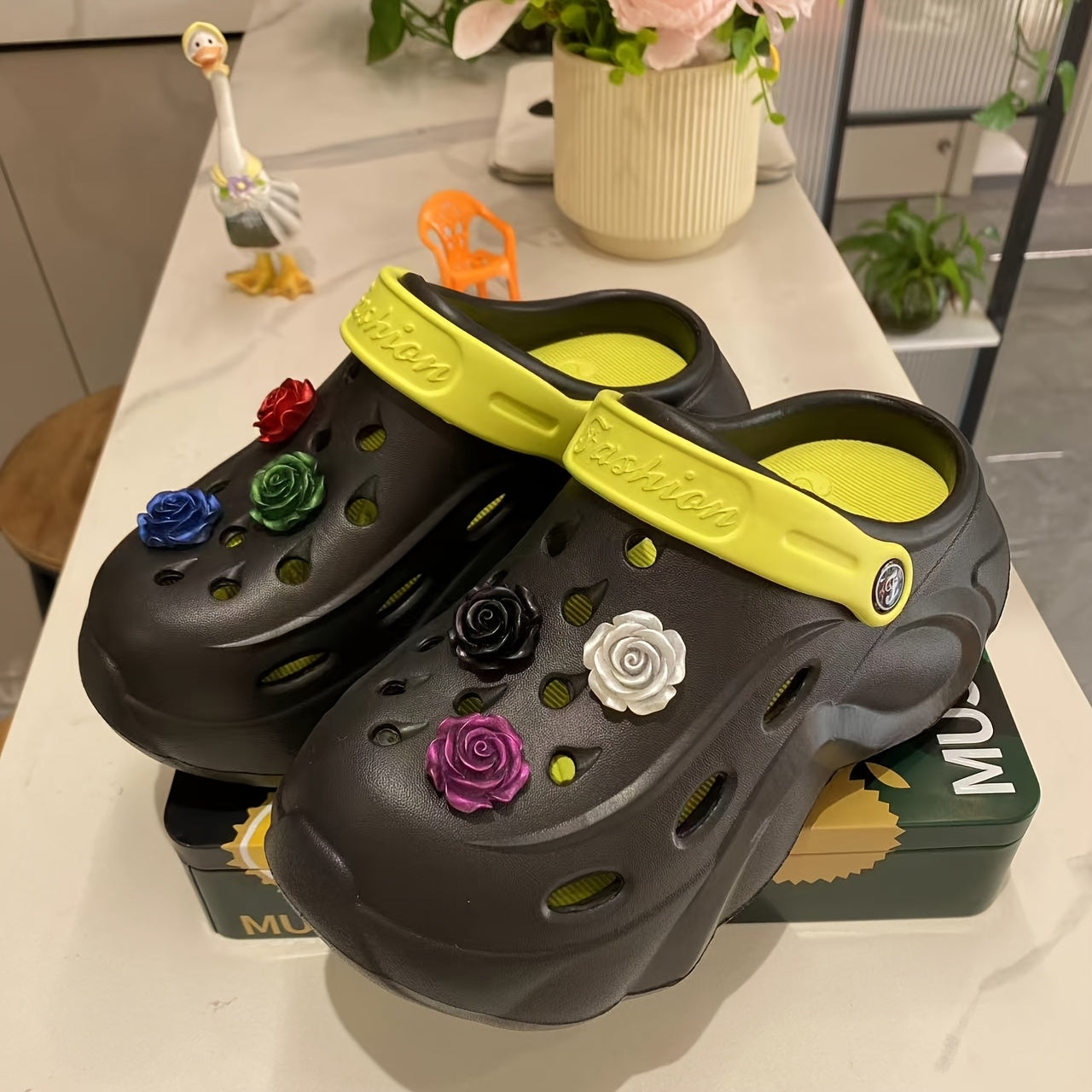 Women's Breathable EVA Clogs with 3D Rose Design, Platform Heel, Indoor Outdoor