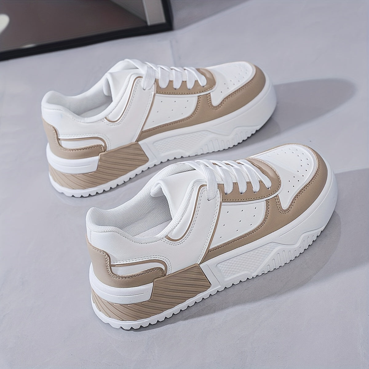 Women’s Fashion Sneakers Women’s Casual Lace-Up Sports Shoes with Wedge Heel