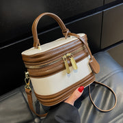 Elegant PU Messenger Bag with Adjustable Strap Zipper Closure for Office and Daily Use