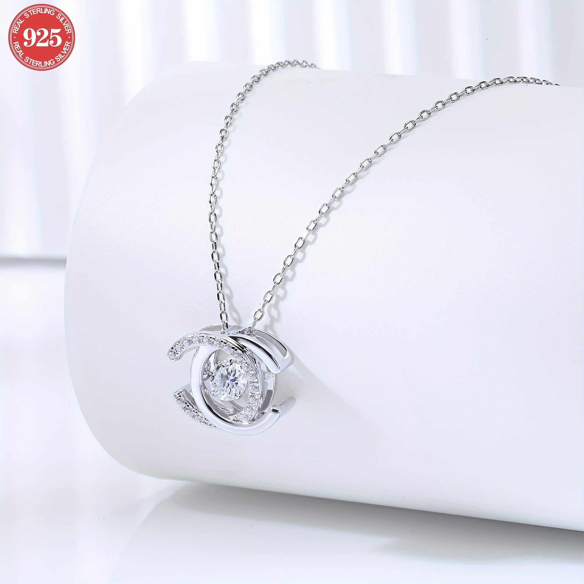 0.5ct Moissanite taqinchoqli uzuk, S925 kumushda, GRA sertifikati bilan