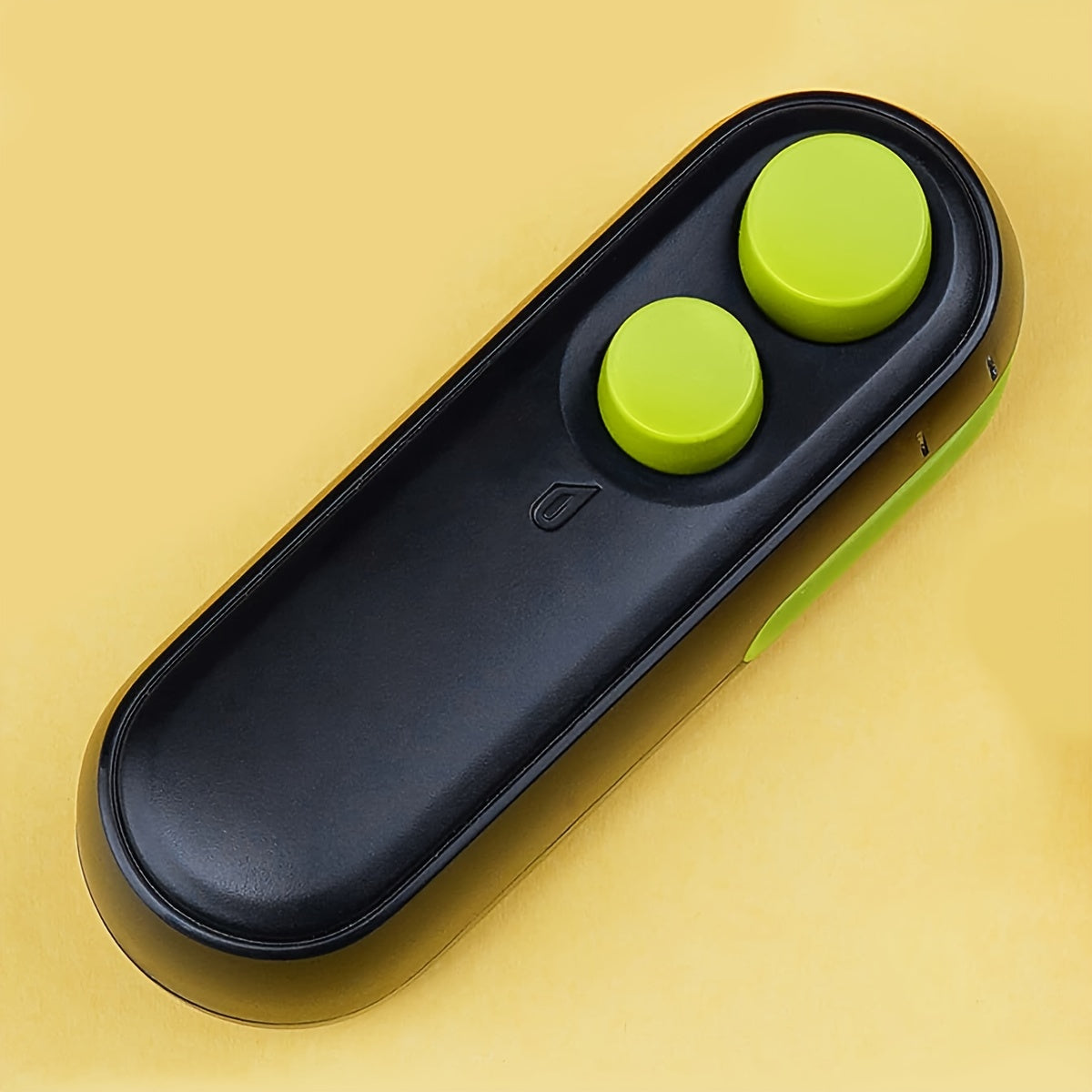 Máquina compacta y recargable para sellar bolsas de plástico con función de apertura de bolsa