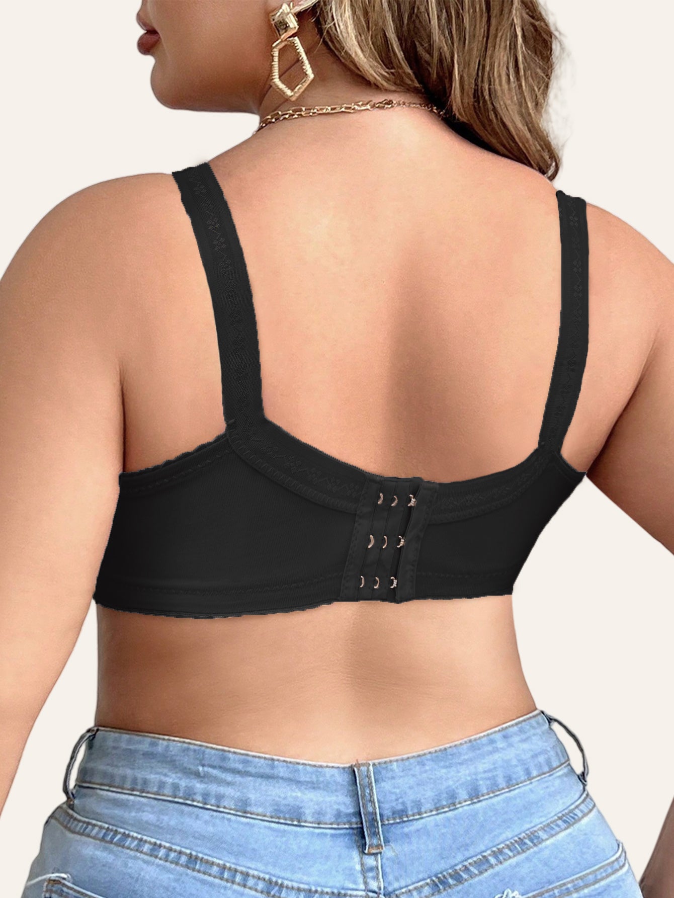 Plus Size Wireless Bra with Bowknot Breathable Full Coverage Nylon Elastane Knit Fabric