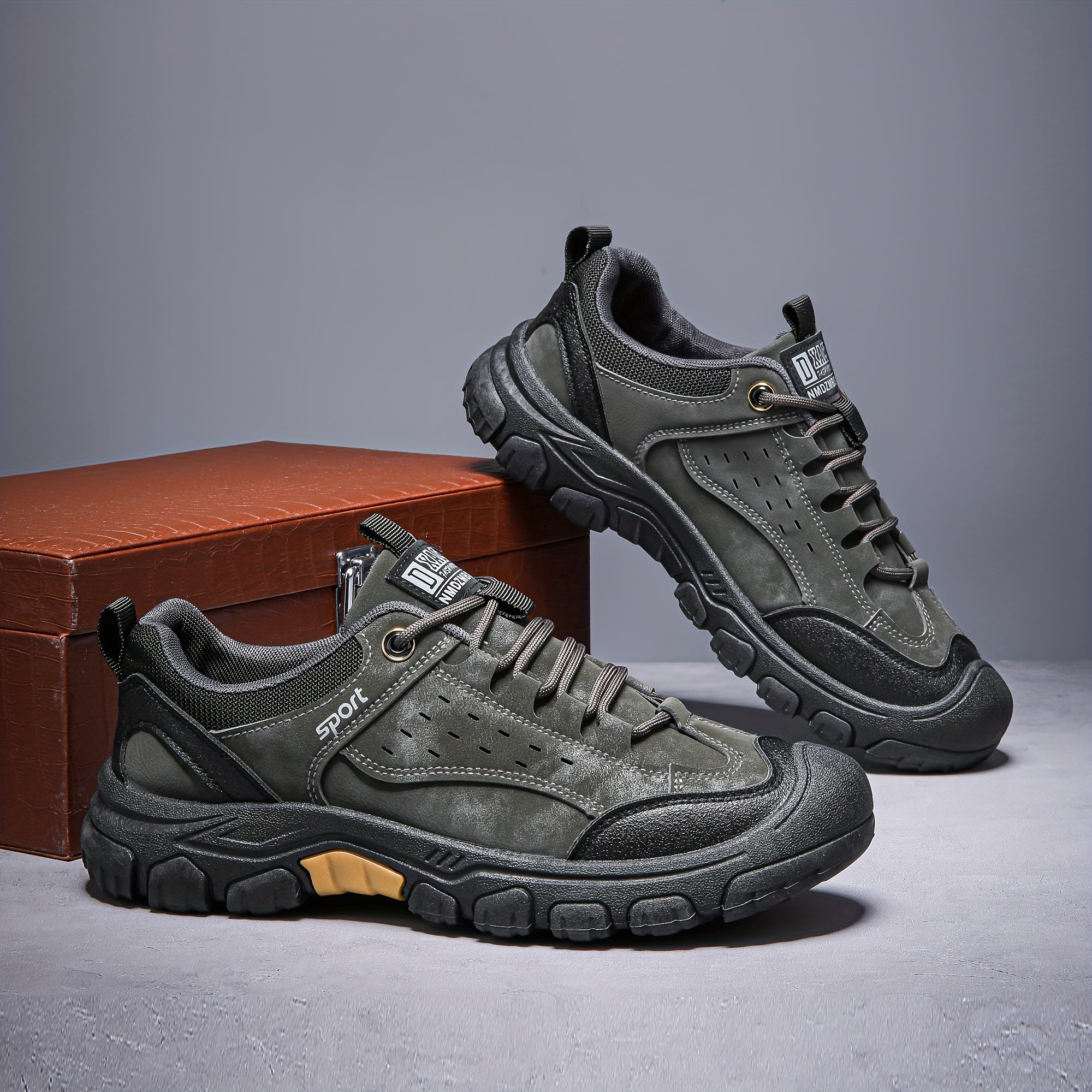 Men's Casual Shoes for Outdoor Sports and Daily Leisure Rubber Sole Low Top