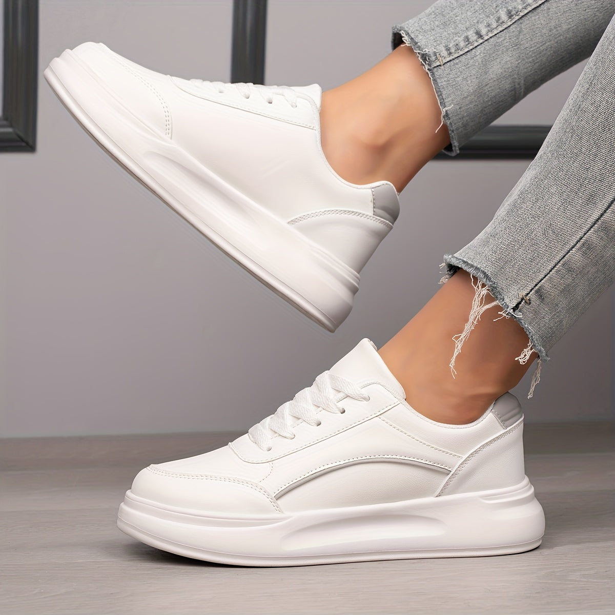 Women's White Low Top Skate Shoes with Round Toe and Lace-Up Closure