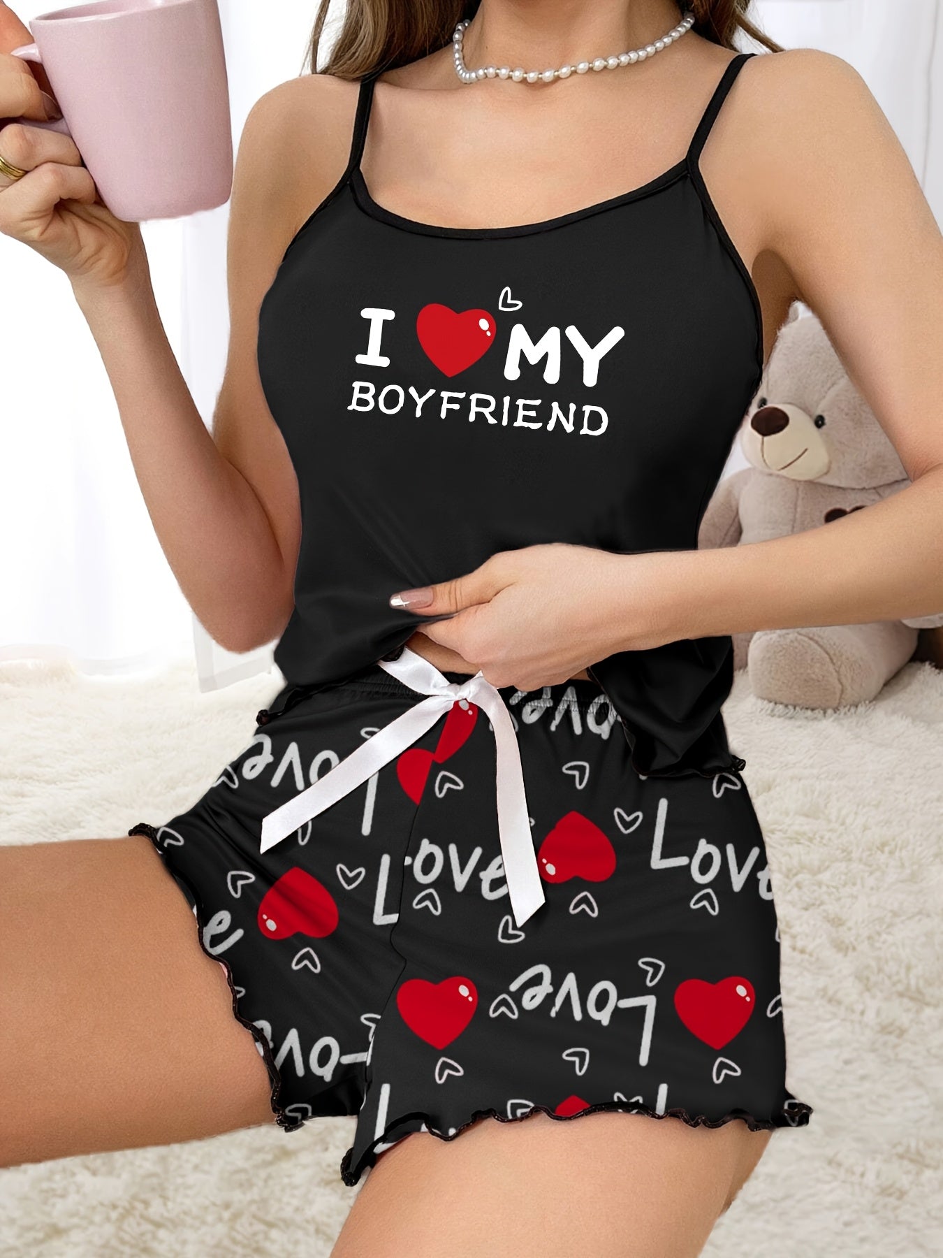 Women's Valentine's Day Black Heart Print Pajama Set with T-Shirt and Shorts Polyester Blend
