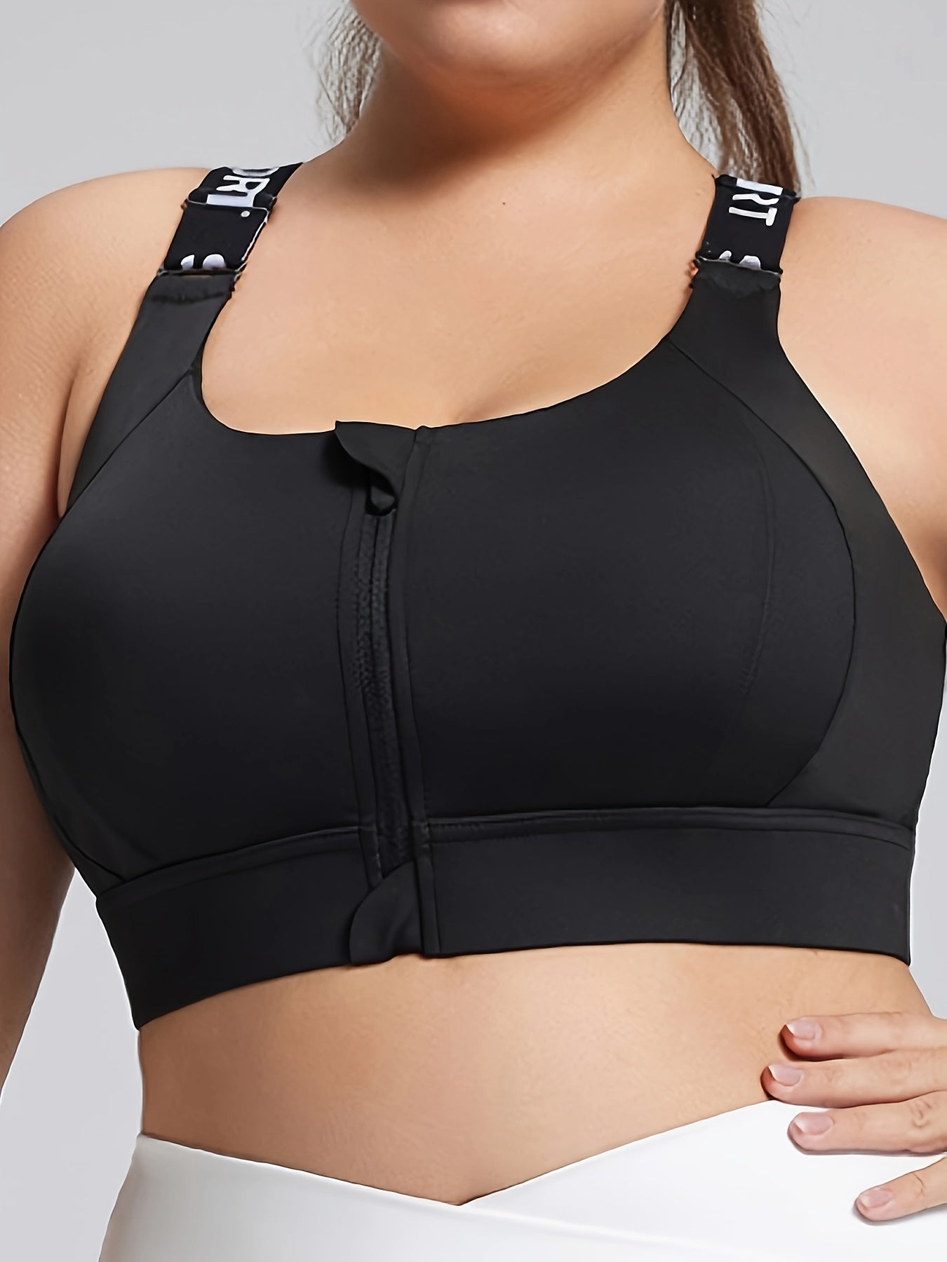 Plus Size Sports Bra Zipper Yoga Tank Top Padded Adjustable Straps