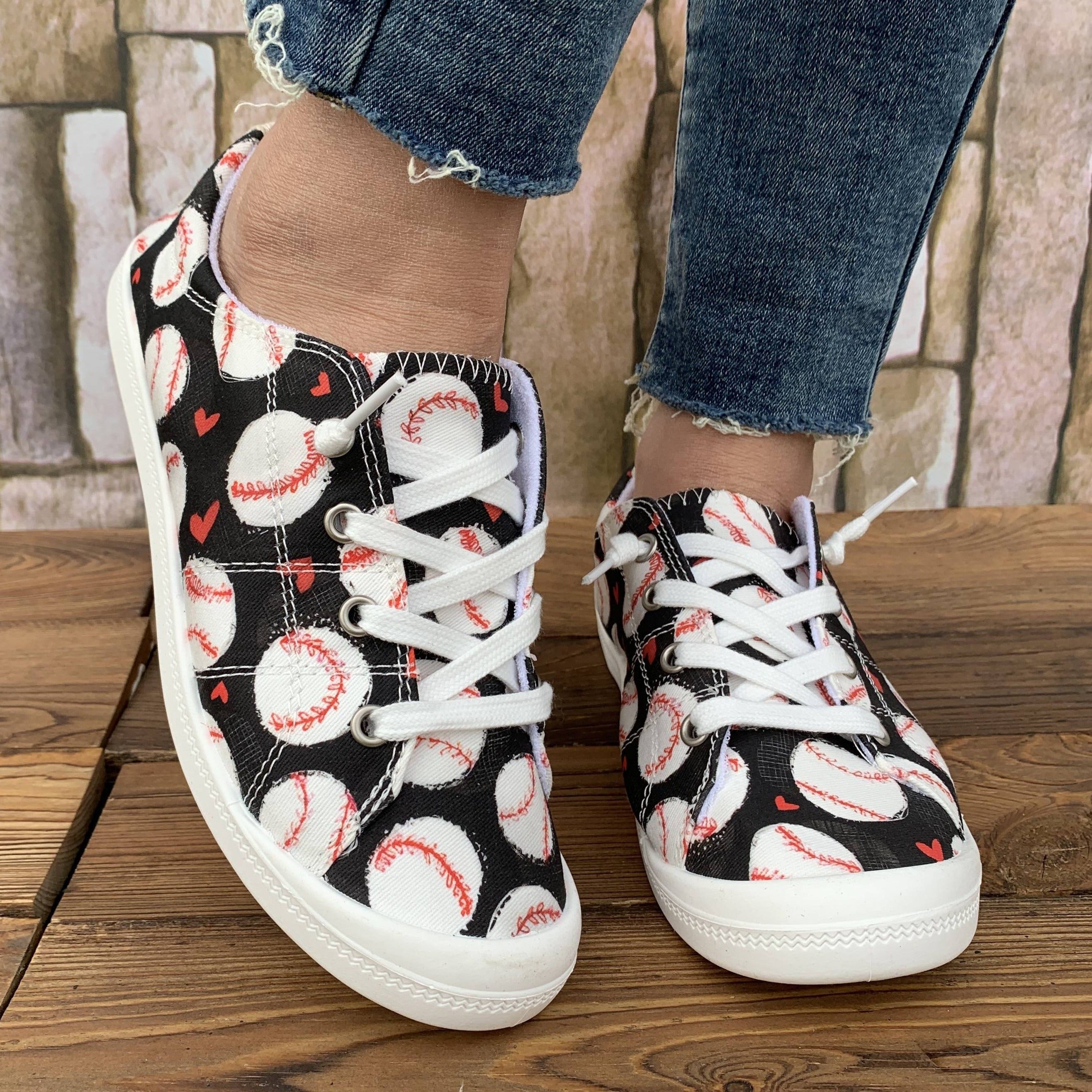 Ayollar uchun qora slip-on kundalik baseball poyabzali qulay yumshoq taglik